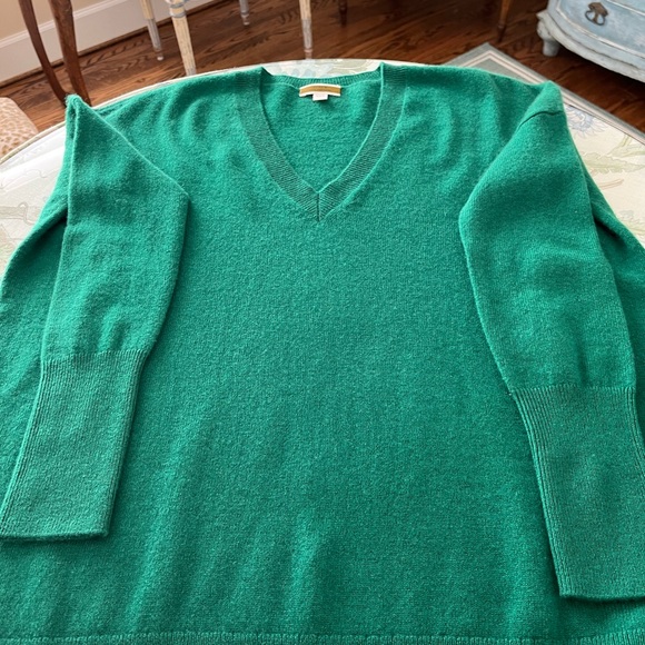 J Crew 100% Cashmere Oversized Boyfriend V-Neck Sweater Emerald Green - Picture 4 of 10